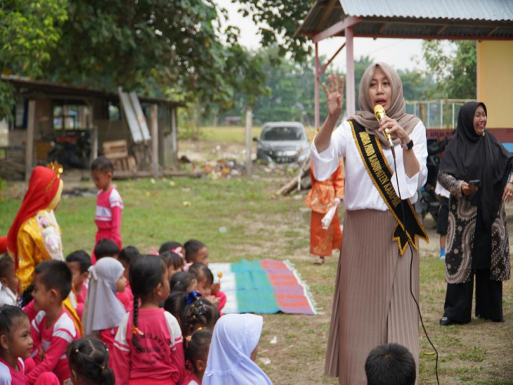 Sosialisasikan Gempur Paud Kampar, Yusi Tekankan 3 Area Perubahan Pada Transisi Paud Ke SD jalan.