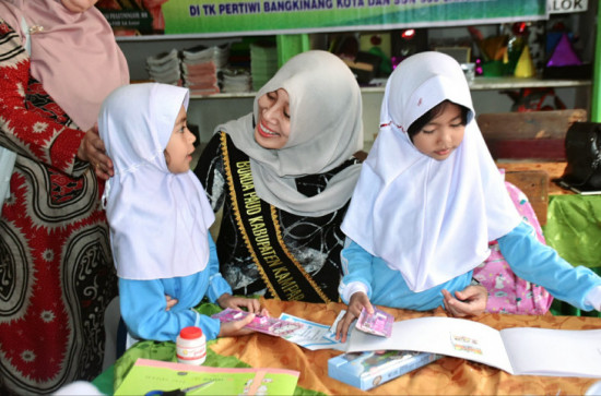 Cetus OPAS Pada Gempur PAUD, Bunda PAUD saksikan langsung Praktik Pembelajaran pada PAUD dan SD