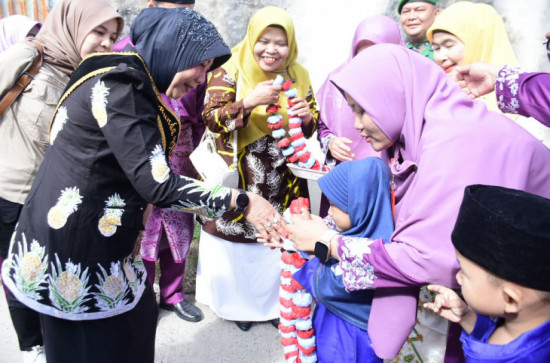 Disambut Meriah, Bunda Paud Kampar Apresiasi TK Humairoh Kubang yang dapat di Jadikan Contoh.