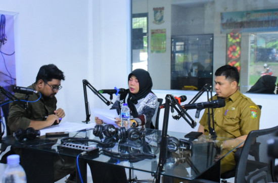 Podcast Bersama Radio Swara Kampar, Bunda Paud Tengku Nurheryani ; PAUD Fondasi Utama